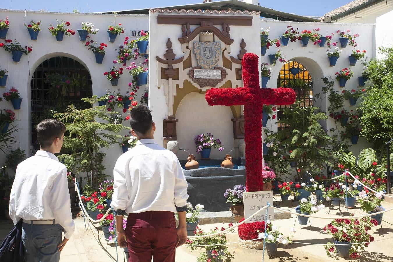 Las cruces premiadas, en imágenes