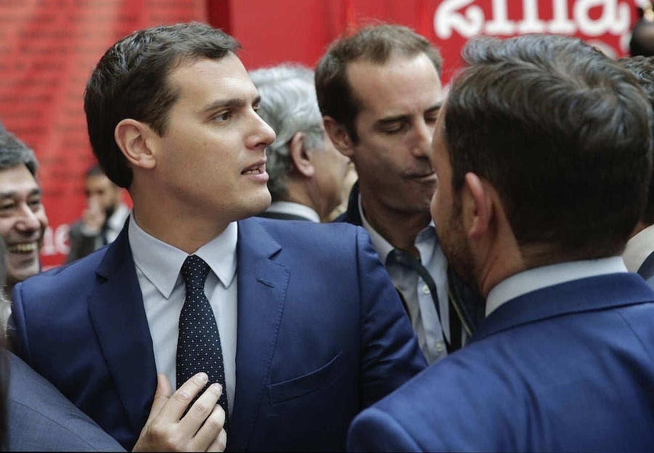 14. Albert Rivera en la recepción institucional del Dos de Mayo en la Real Casa de Correos