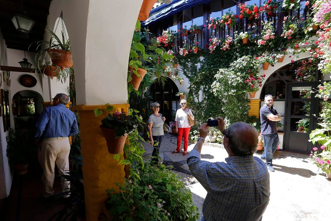 En imágenes, los Patios de Santa Marina y San Agustín en Córdoba
