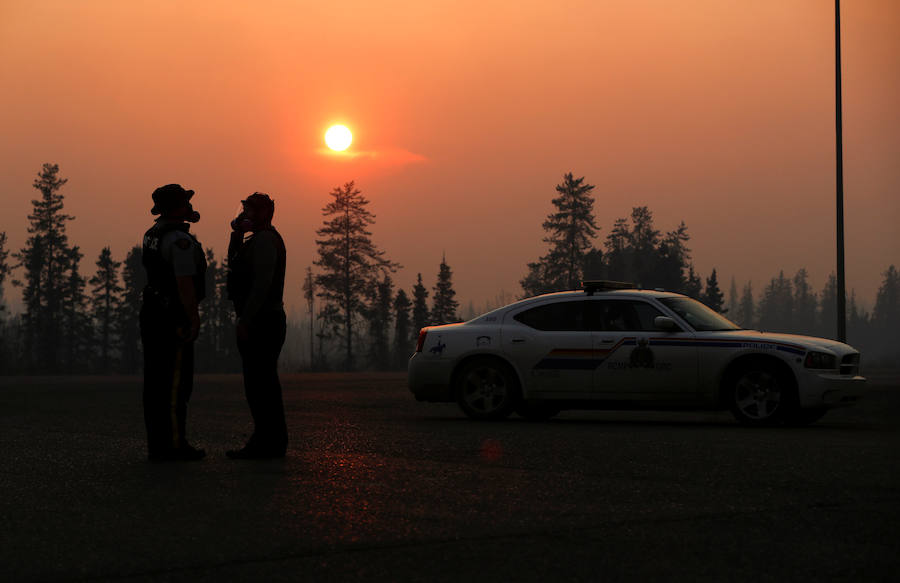 El furioso incendio de Canadá, en imágenes