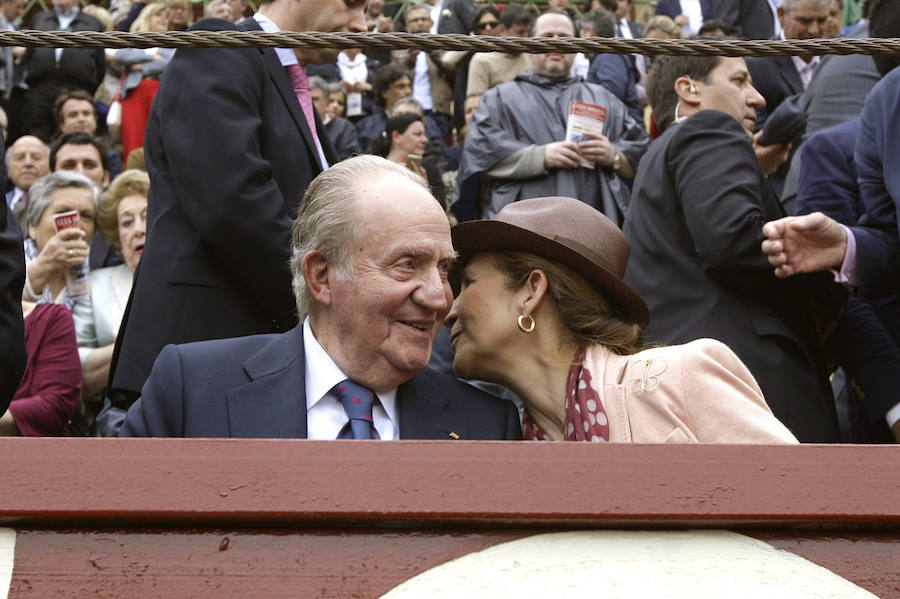 El rey Juan Carlos y la infanta Elena. 