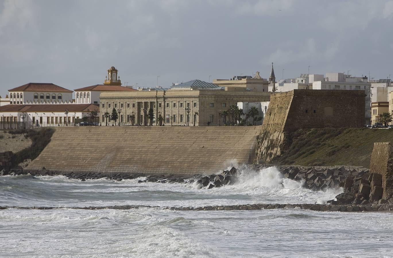 Así ha quedado Cádiz y sus playas tras el temporal