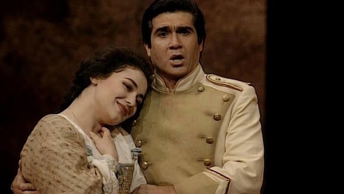 «Carmen». En 1987 se estrena como directora de ópera con «Madama Butterfly» de Puccini en el Covent Garden de Londres. Esta iniciativa tendría continuación en sucesivos montajes en el mismo escenario del Covent Garden como Rigoletto (1988), de Verdi; La Traviata (1990), de Verdi, y Carmen (1991) de Bizet, en montaje que contó con Zubin Mehta (dirección de orquesta)