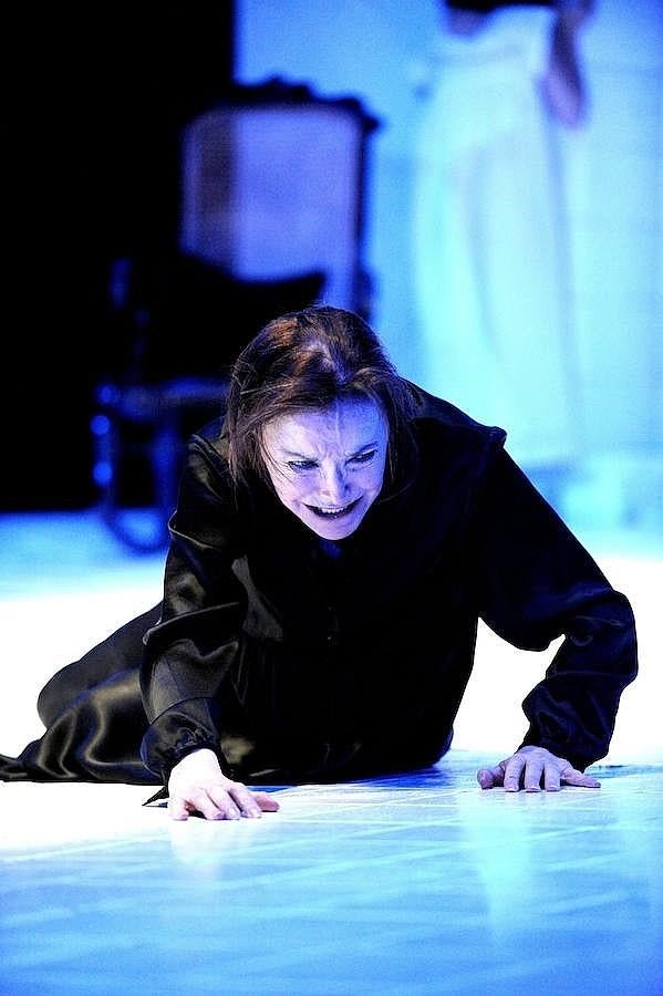 «La Casa de Berarda Alba». El director teatral Lluís Pasqual vuelve a dirigir a Espert en la emblemática obra de Federico García Lorca