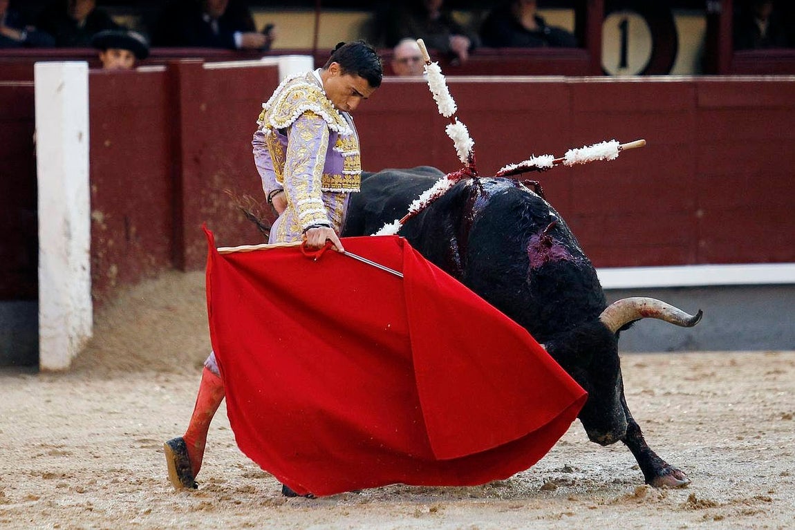 La pureza de Paco Ureña en San Isidro, en imágenes