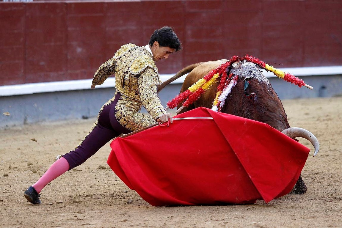 La sangre de Gonzalo Caballero y el triunfo de Morenito, foto a foto