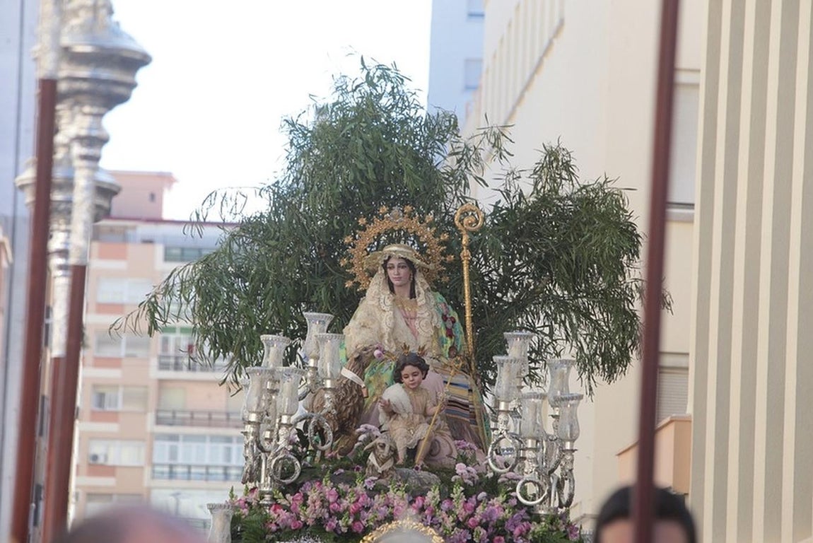 Fotos: Salida procesional de la Divina Pastora en Cádiz