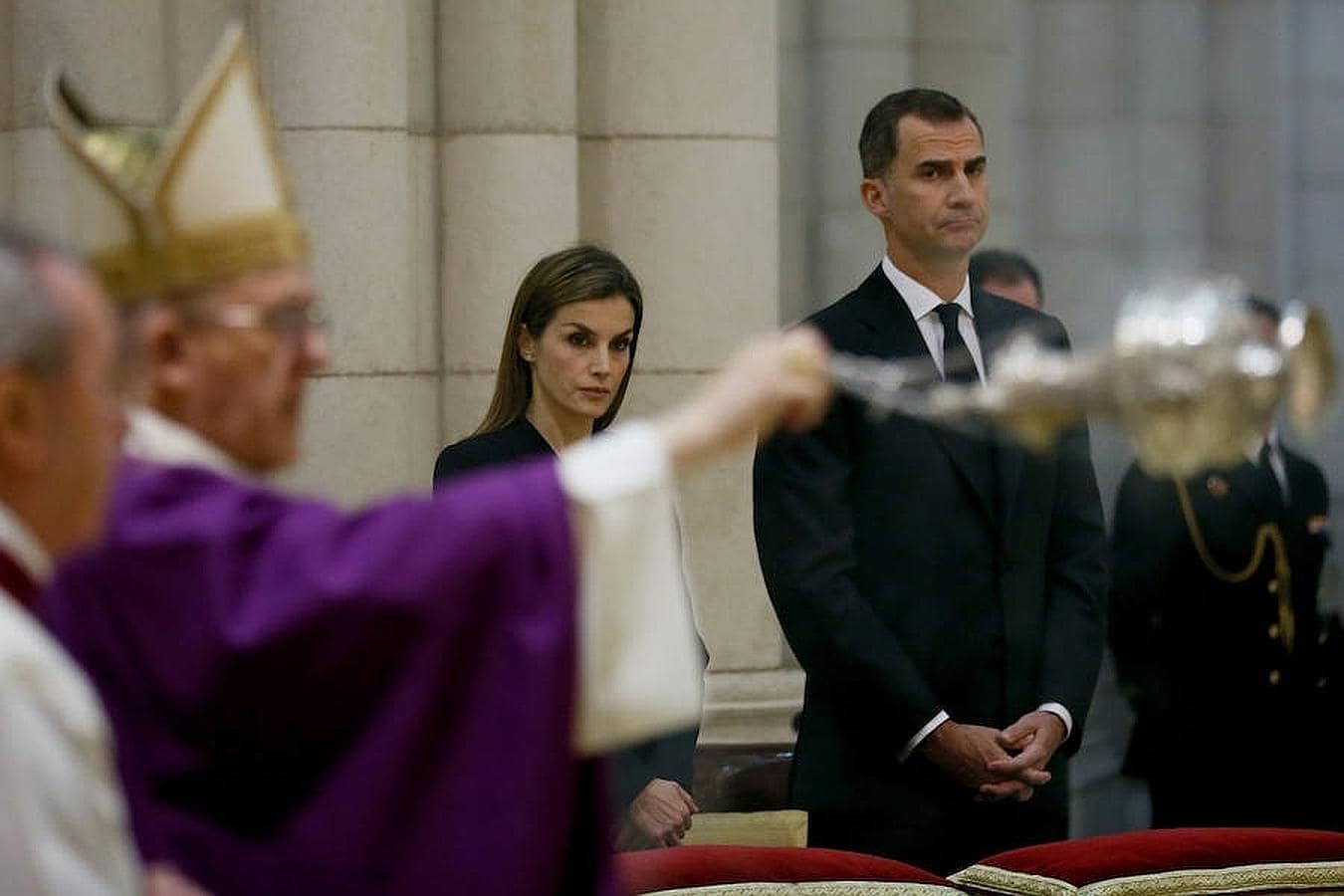 Los Reyes presiden la misa oficiada por el arzobispo de Madrid, monseñor Carlos Osoro. 