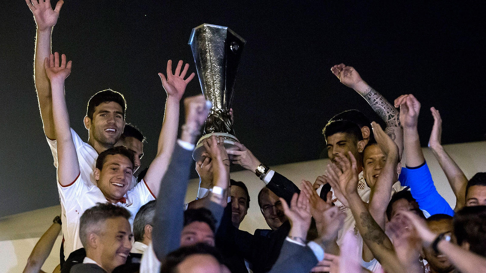 El Sevilla llega a la ciudad con la Europa League