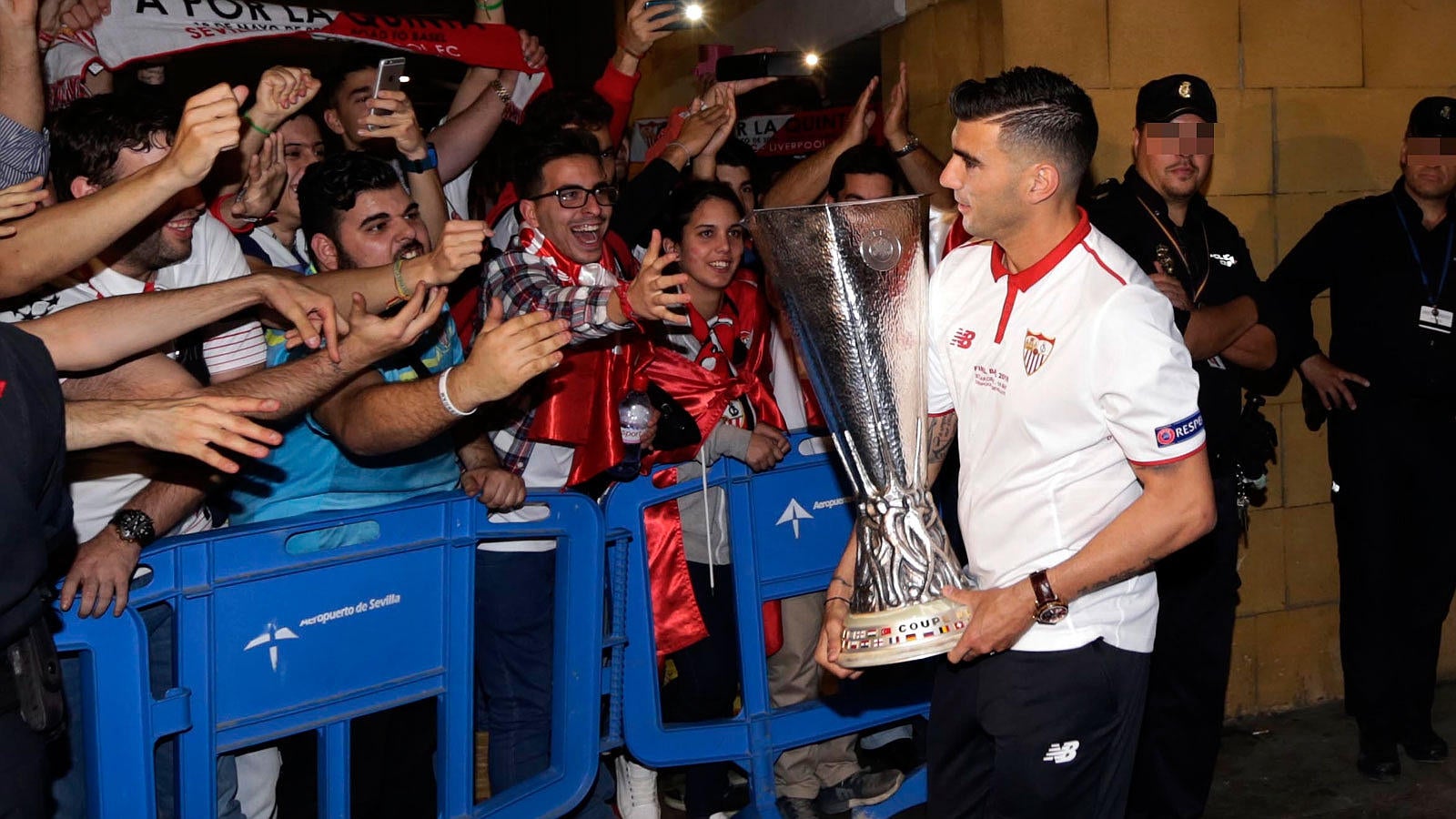 El Sevilla llega a la ciudad con la Europa League