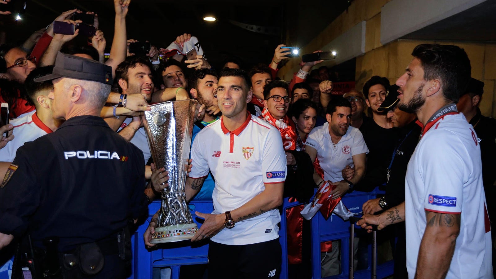 El Sevilla llega a la ciudad con la Europa League