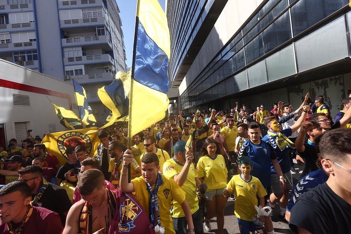 Así fue la bienvenida al Cádiz