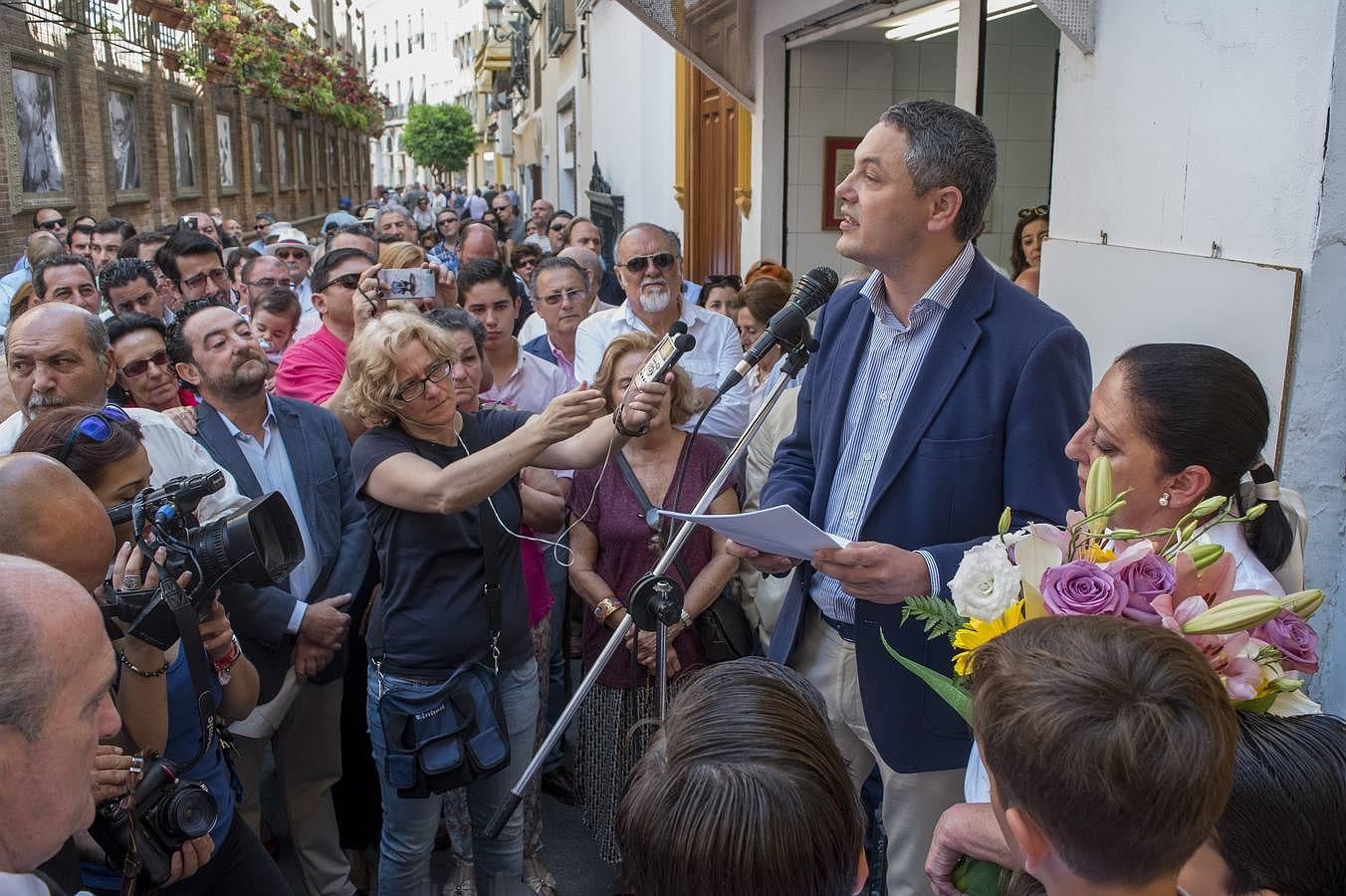 Emotivo homenaje a Ángela Martínez Goyguro