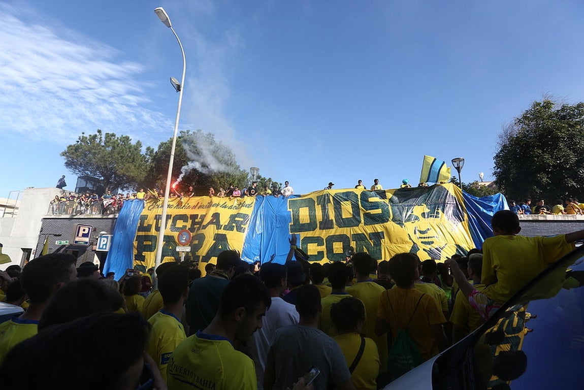 Así fue la bienvenida al Cádiz