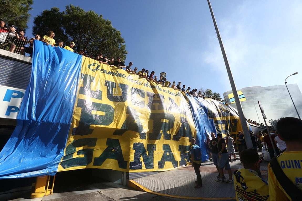 Así fue la bienvenida al Cádiz