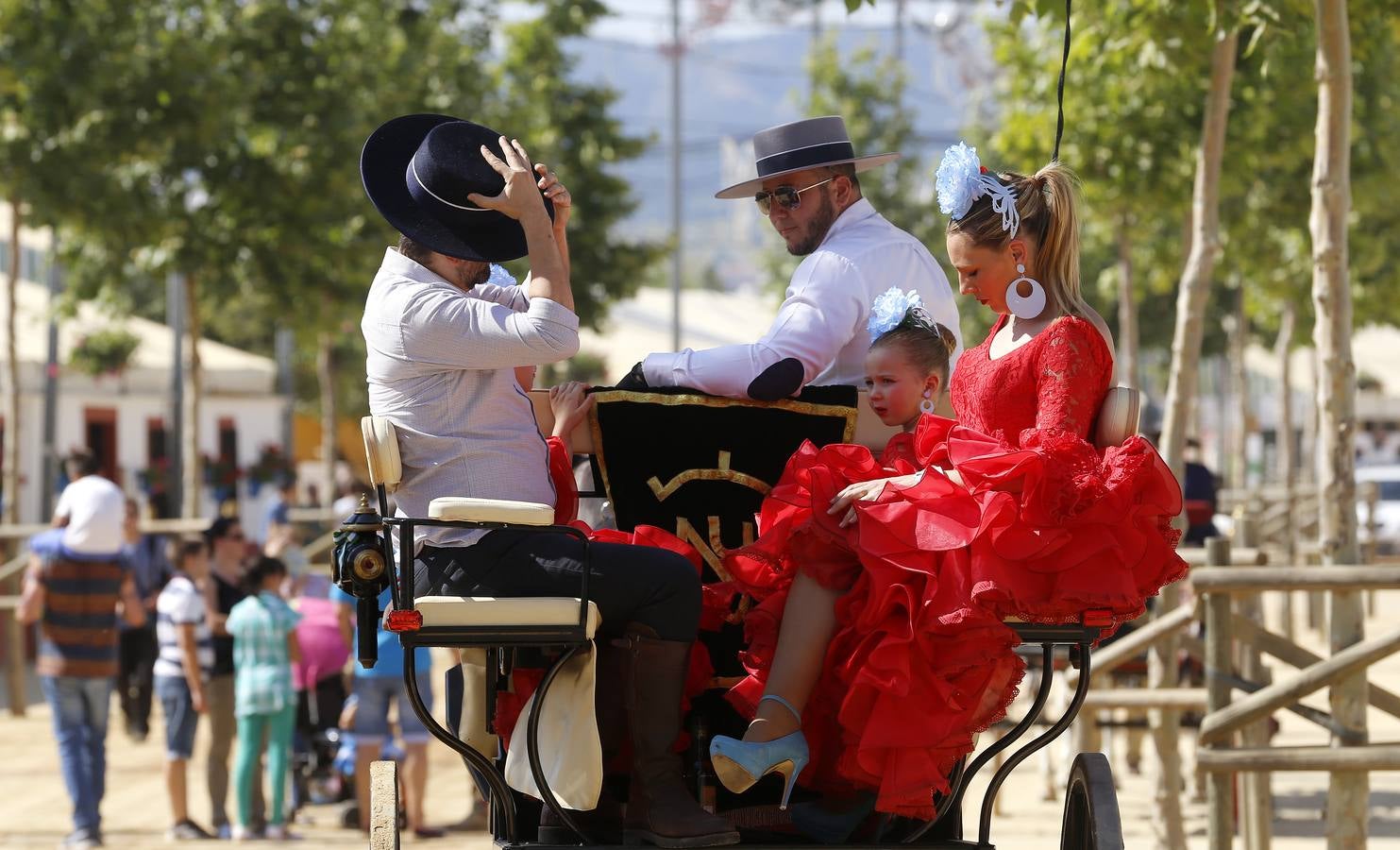 El tranquilo Lunes de Feria de Córdoba, en imágenes