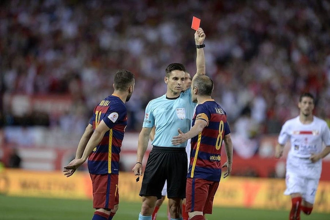 Expulsión de Mascherano. 