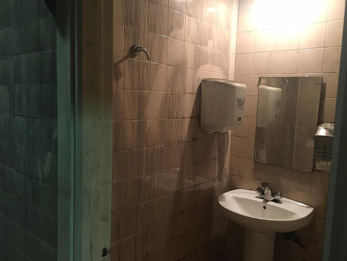 Así ha quedado la planta del Hospital de Jerez afectada por el incendio