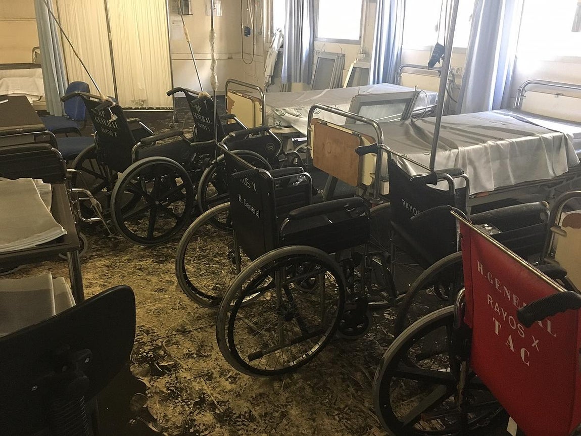 Así ha quedado la planta del Hospital de Jerez afectada por el incendio