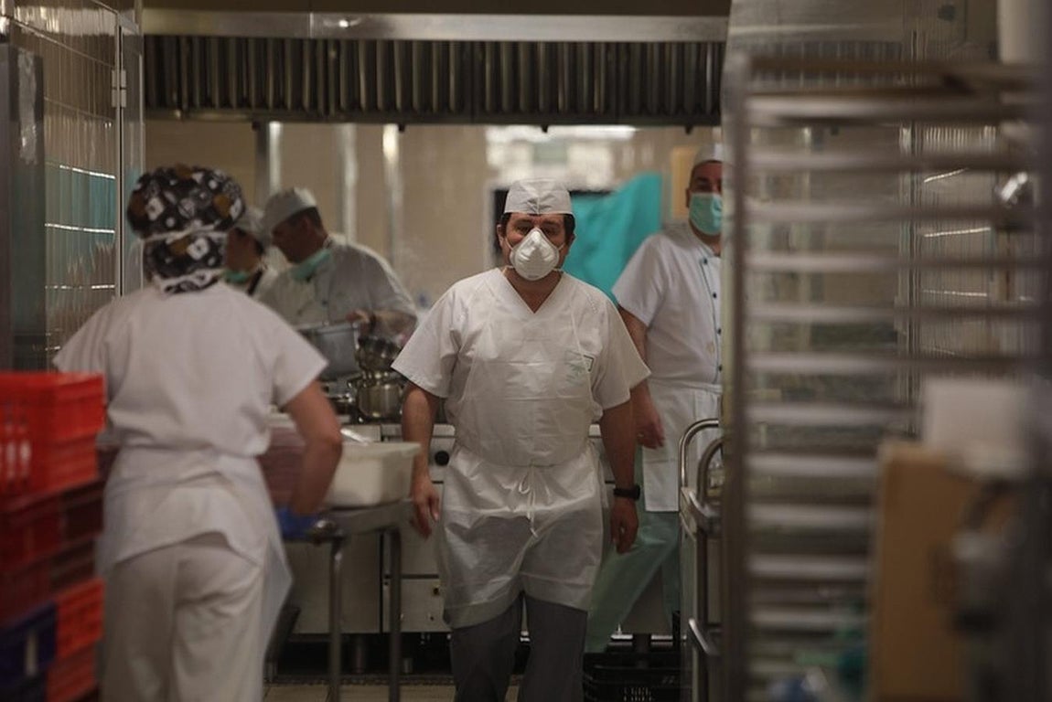 Así ha quedado la planta del Hospital de Jerez afectada por el incendio