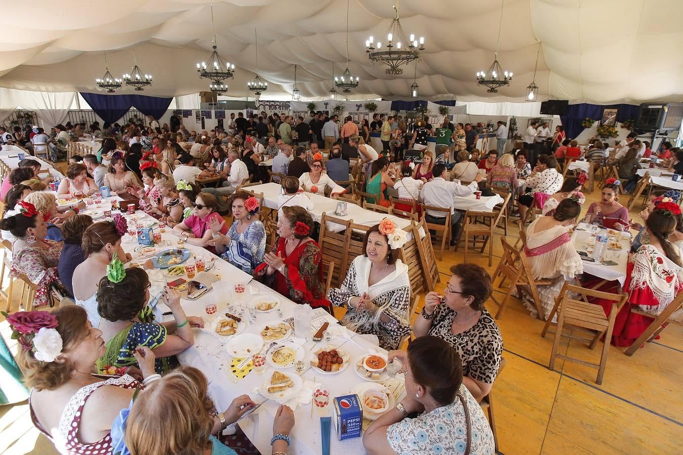 En imágenes, el ambiente del miércoles de la Feria de Córdoba