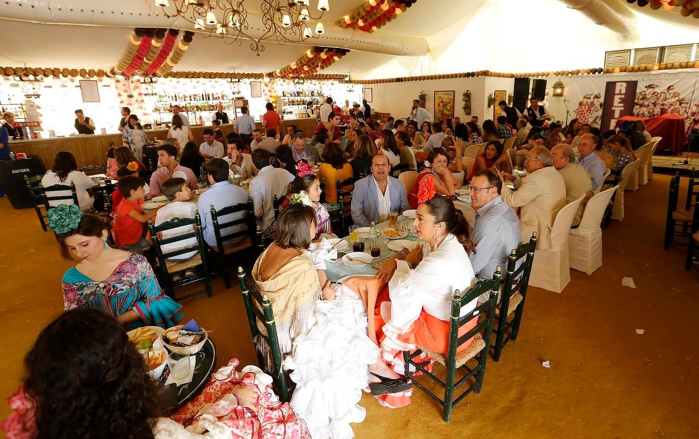 En imágenes, un jueves de Feria de sonrisas brillantes