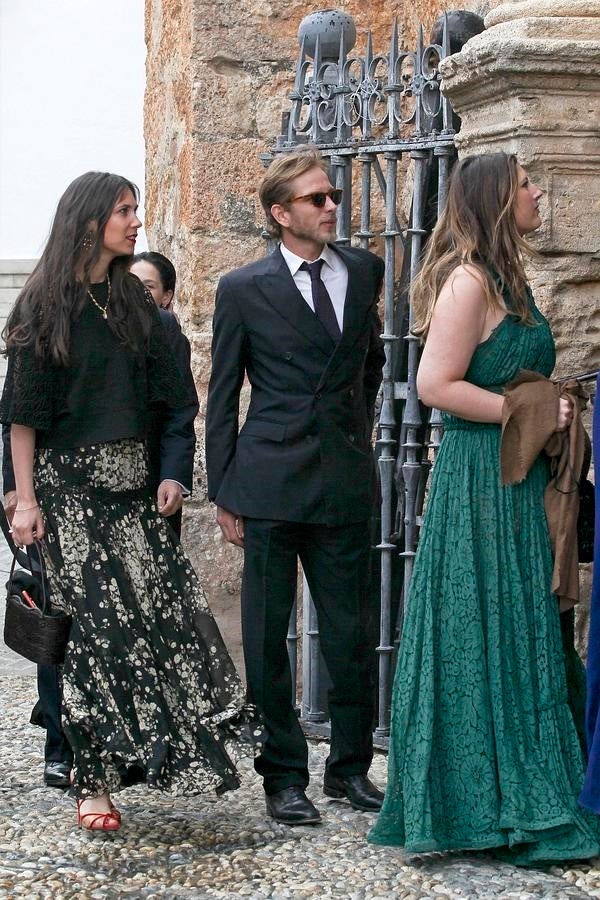 Andrea Casiraghi y su esposa Tatiana Santo Domingo a su llegada a la iglesia de la Encarnación. 