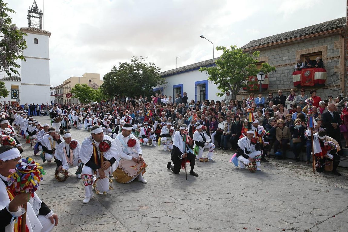 Uno de los rituales de los Pecados y Danzantes en la localidad toledana. 