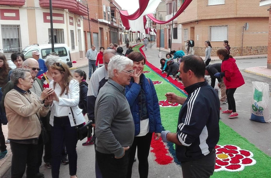 A Porzuna han acudido el expresidente Barreda y la diputada del PSOE Blanca Fernández. 