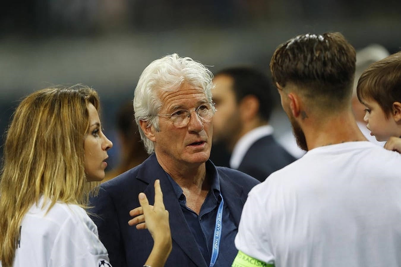 El famoso actor Richard Gere celbra la Champions con el Madrid