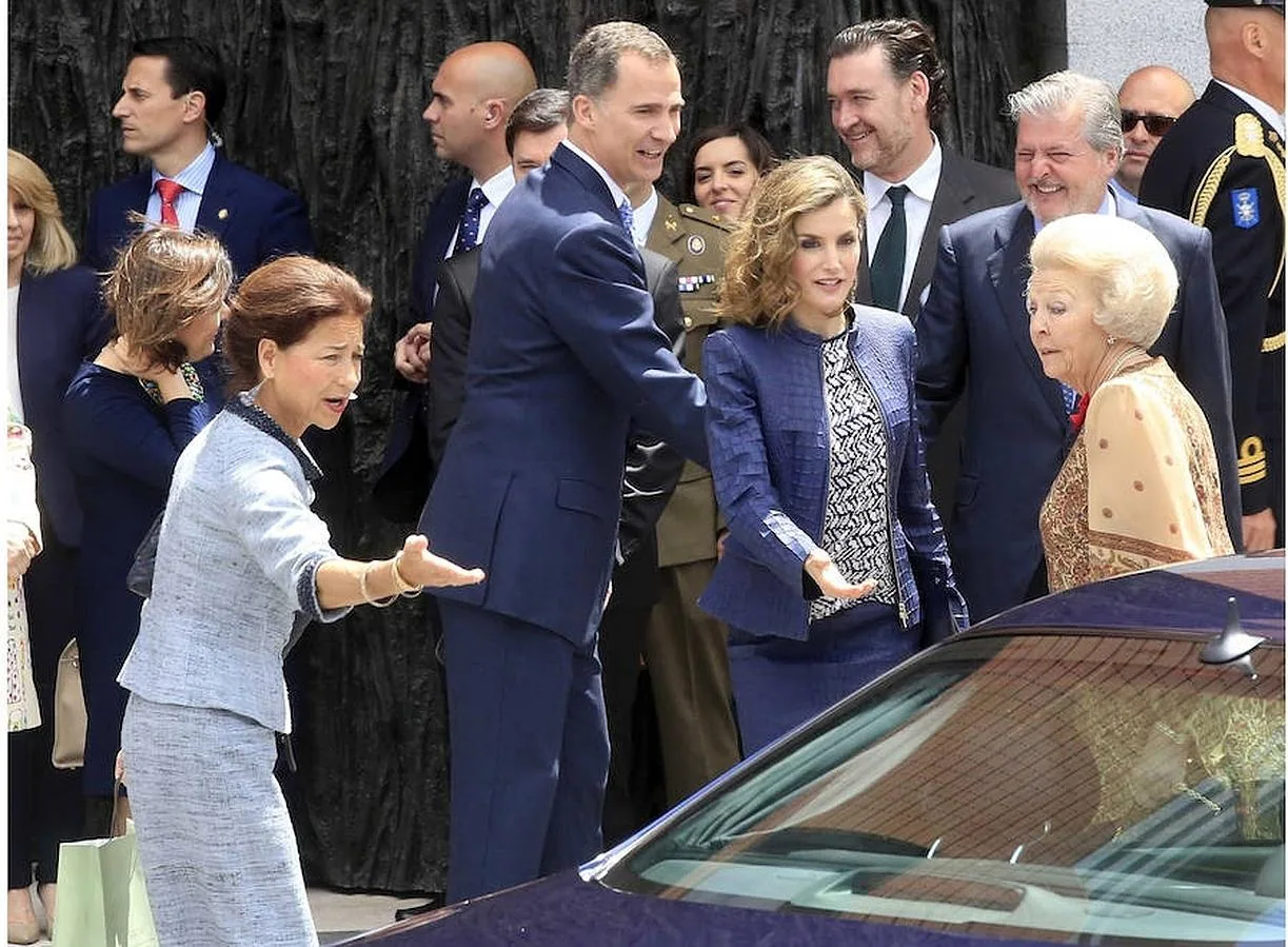 Los Reyes y la Princesa Beatriz inauguran la gran exposición sobre el Bosco en el Museo del Prado