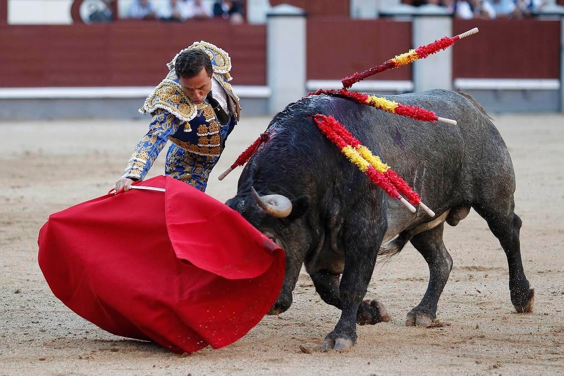 Así fue la lidia de Rafaelillo que emocionó a Madrid