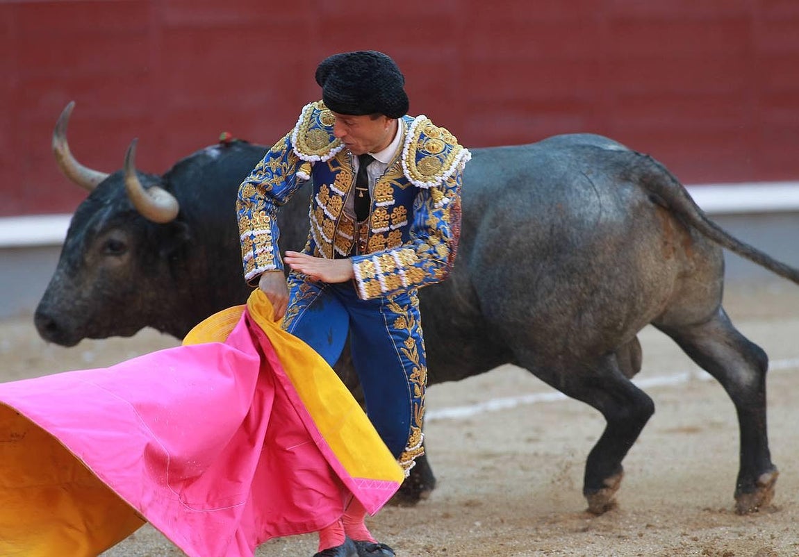 Así fue la lidia de Rafaelillo que emocionó a Madrid