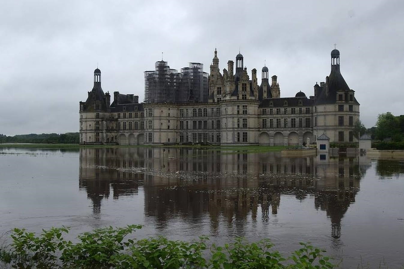 En imágenes: la crecida del Sena alcanza los 5,58 metros a su paso por París, que se encuentra inundada