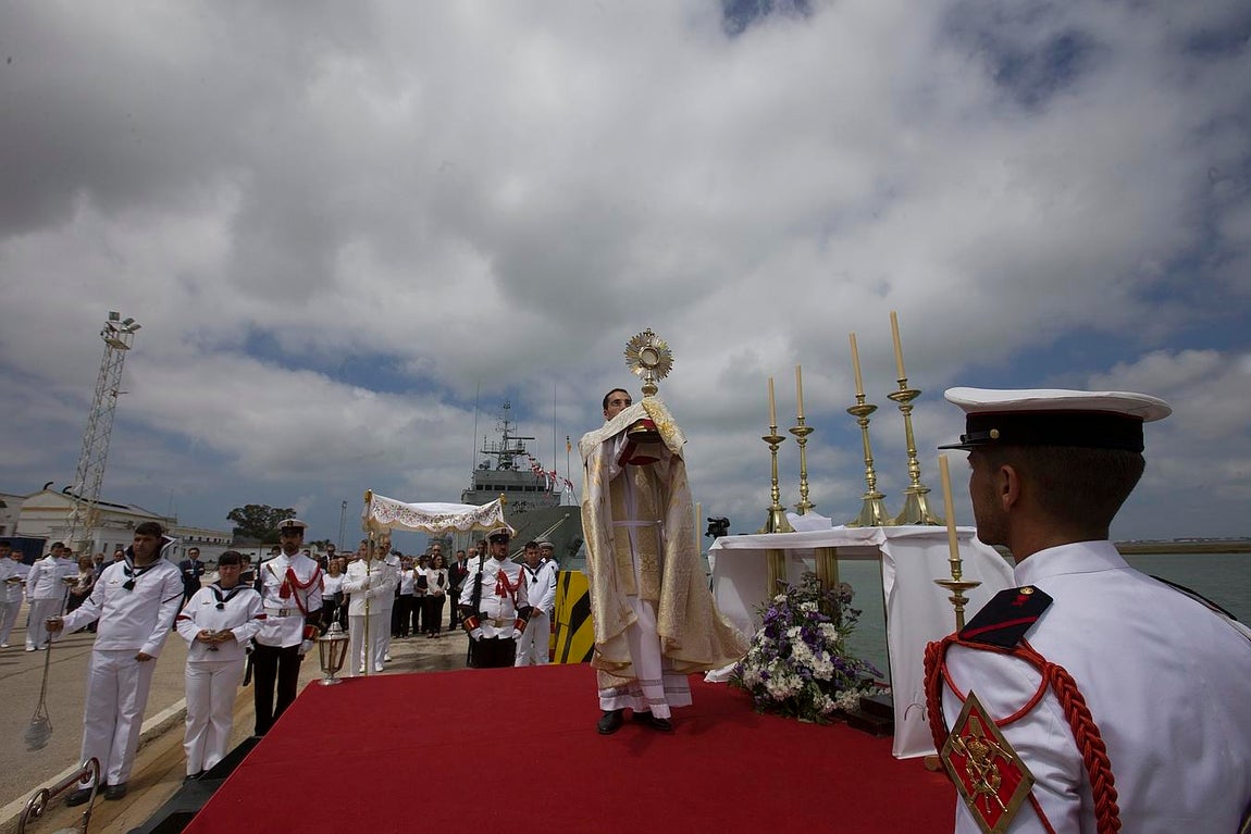 Fotos: Así ha sido la ceremonia de la Bendición del Mar en La Carraca