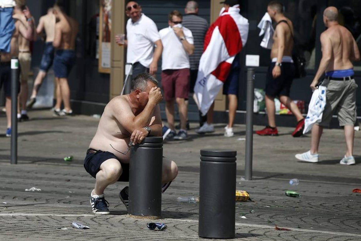 Graves disturbios en Marsella antes y después del Inglaterra-Rusia