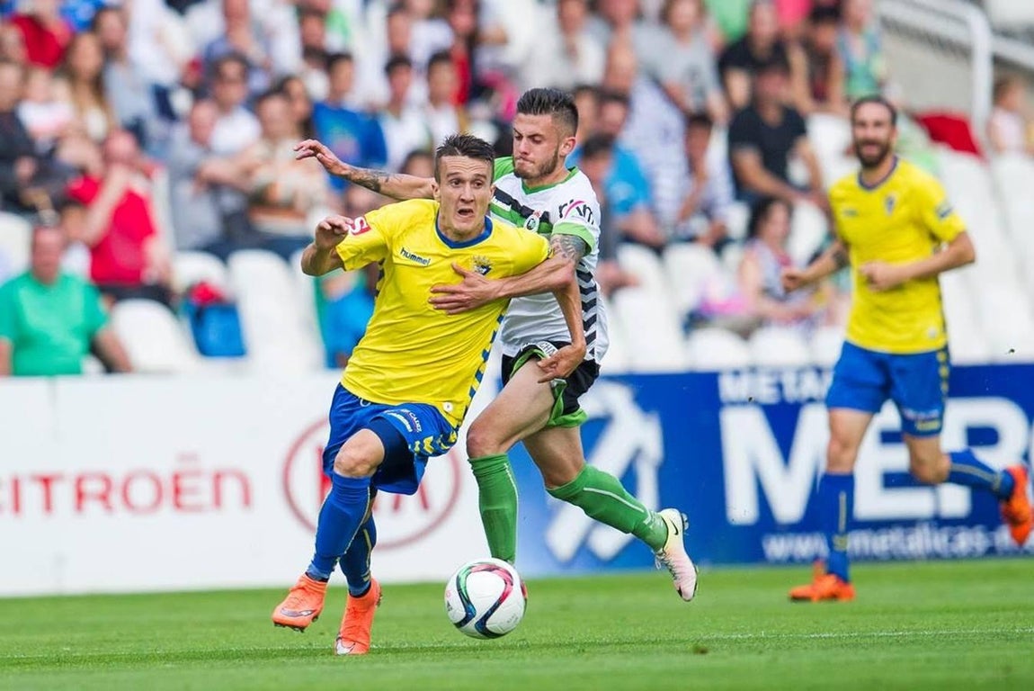 Las imágenes del partido Racing-Cádiz CF