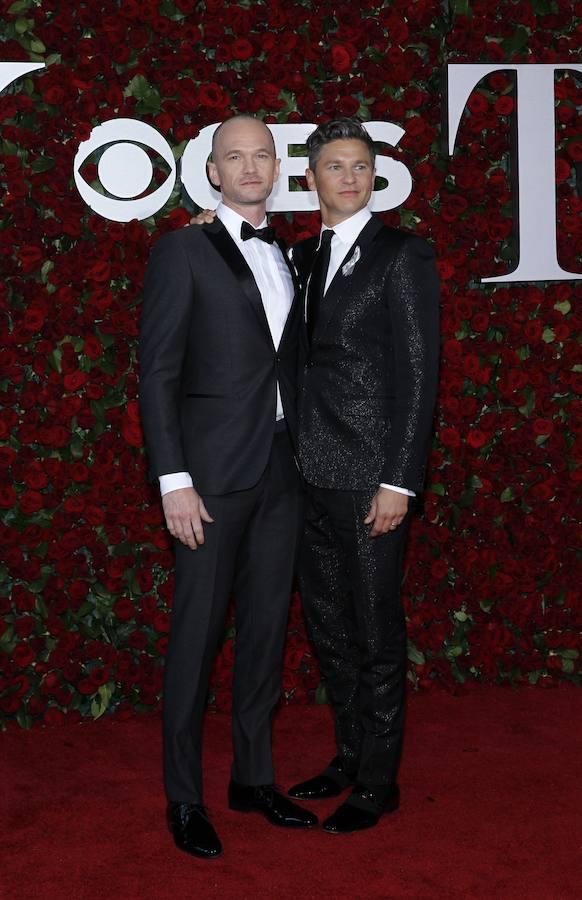 Neil Patrick Harris junto a su marido. 