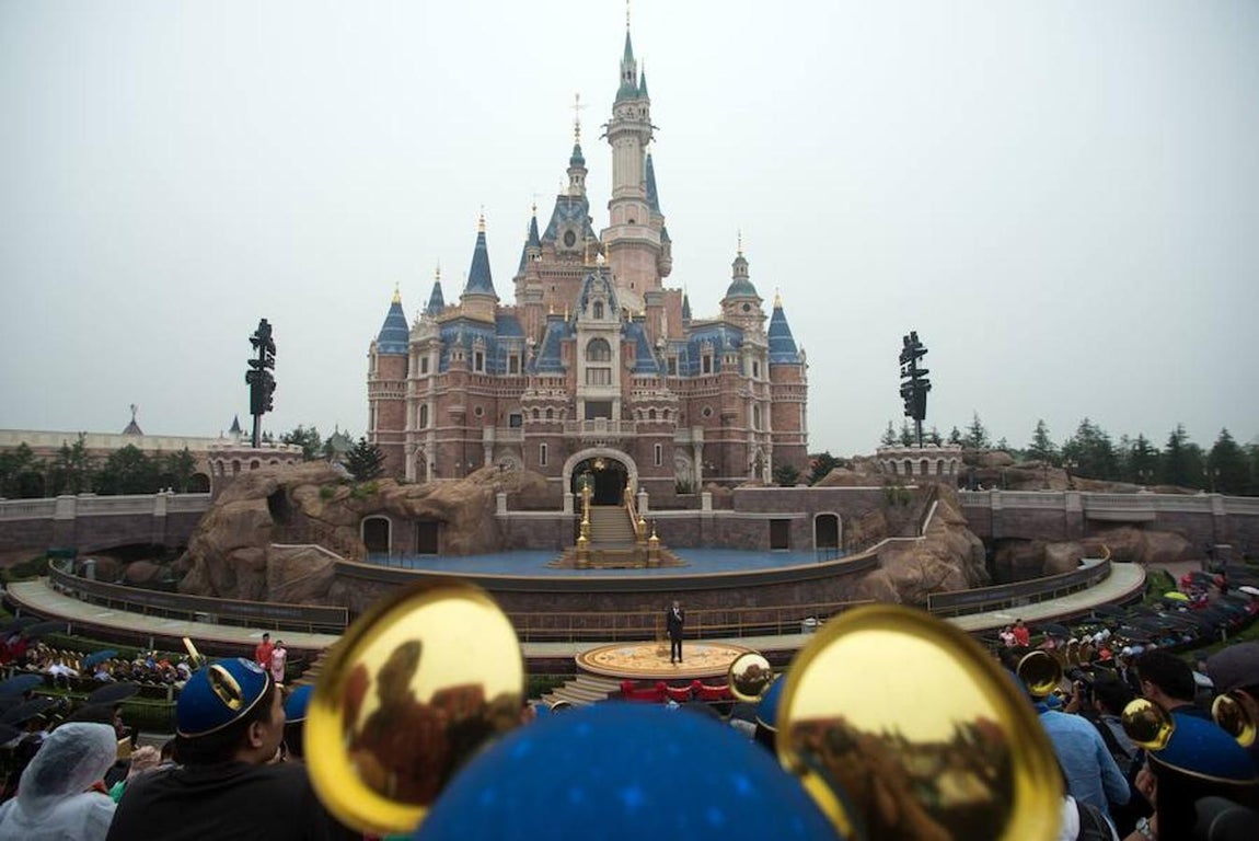 El castillo más alto de Disney. El lComplejo Disney de Shanghái fue inaugurado a los pies del castillo Disney más alto del planeta