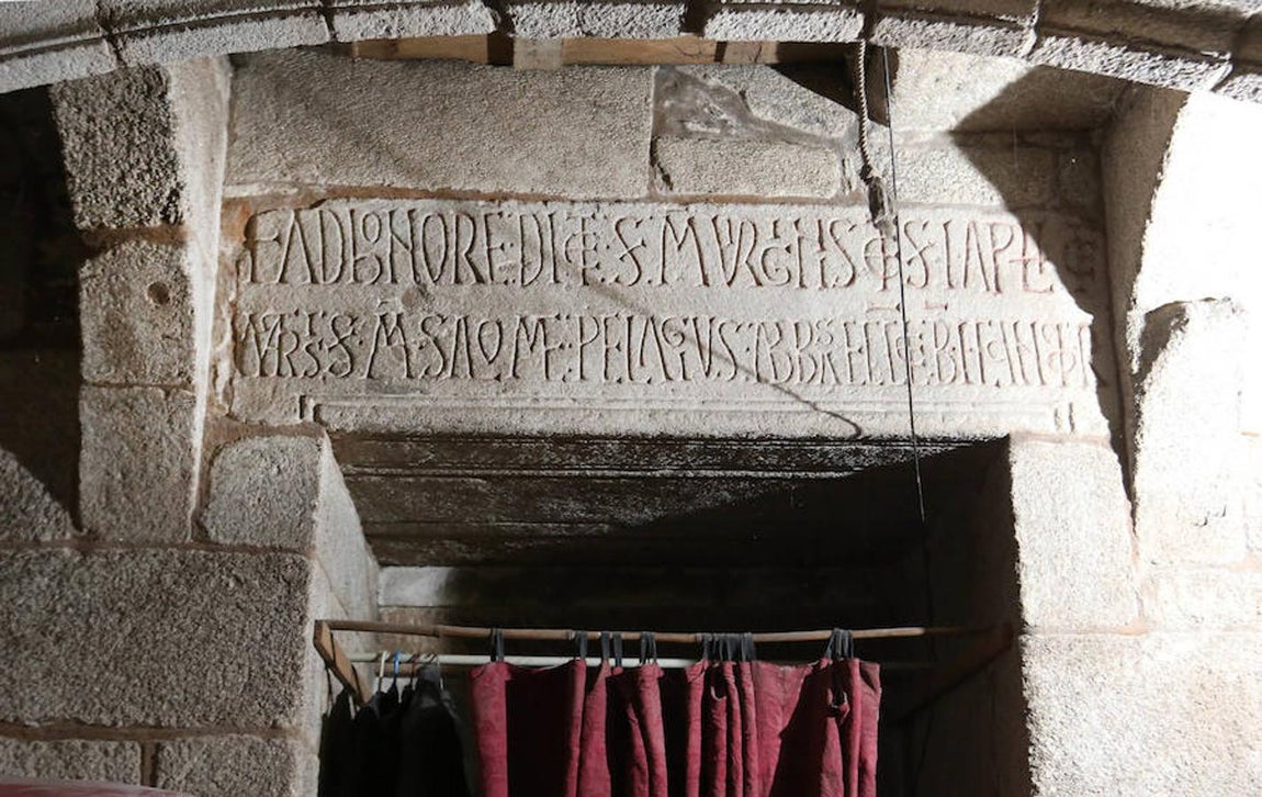 Piedra fundacional de la iglesia. 
