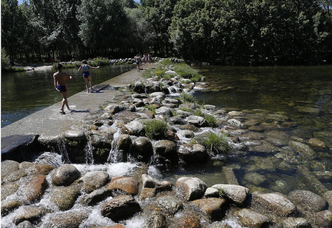 6. Piscinas naturales de Las Presillas