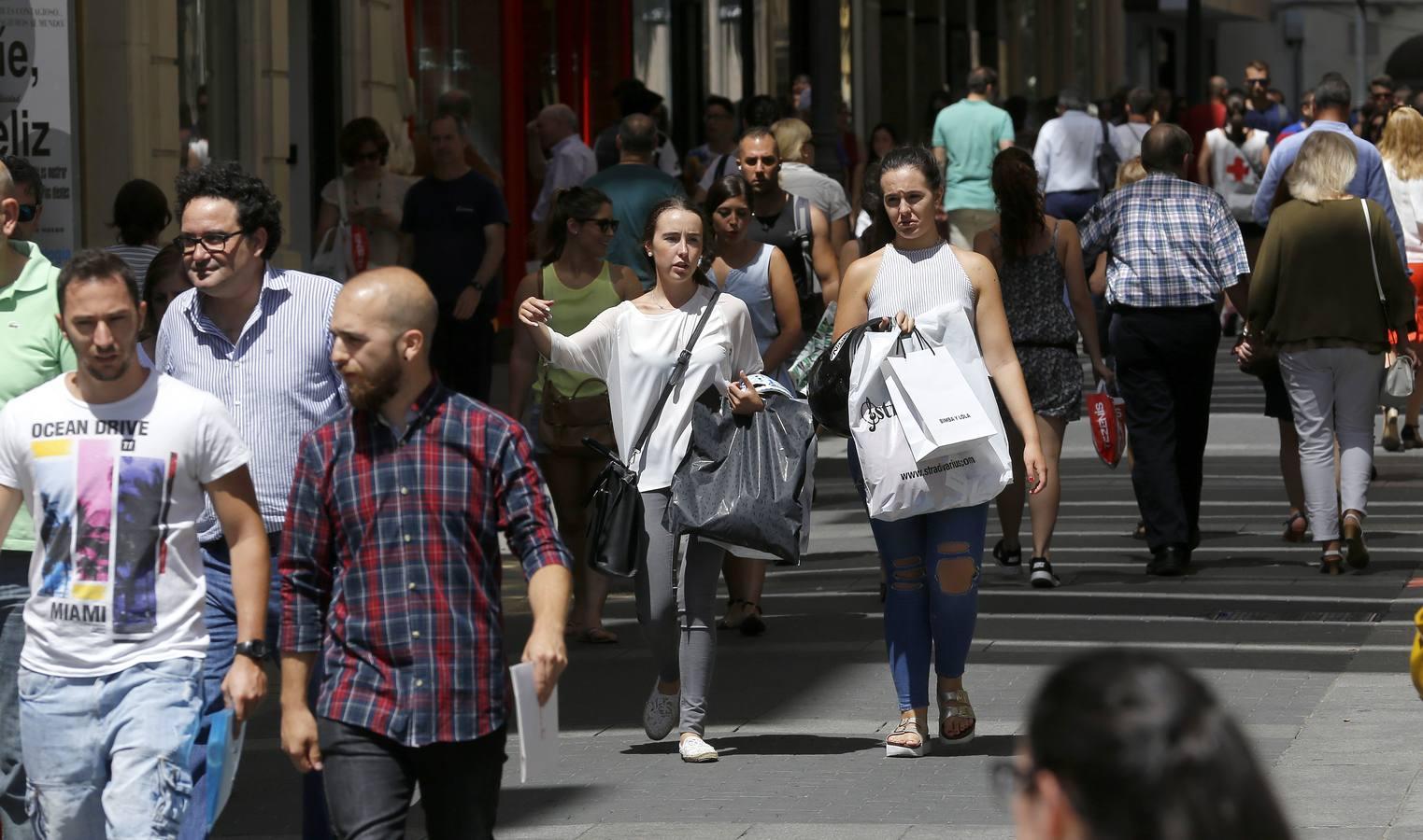 La primera jornada de rebajas, en imágenes