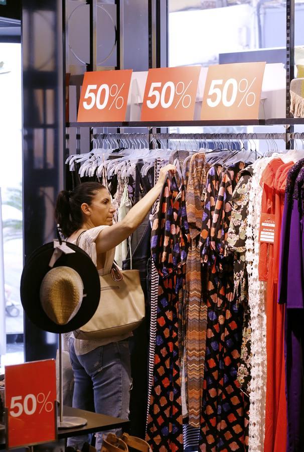 La primera jornada de rebajas, en imágenes