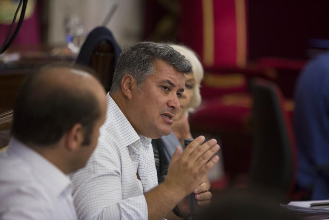 FOTOS: Las imágenes del Pleno de este viernes en el Ayuntamiento de Cádiz