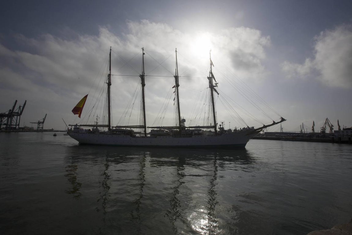 El buque Elcano regresa a Cádiz