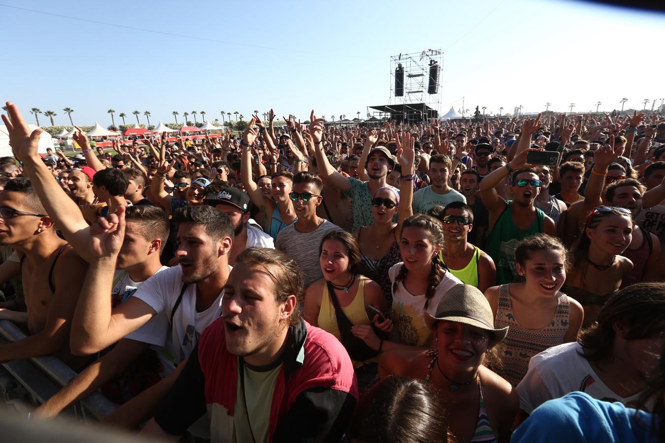 Primer día de Alrumbo Festival en Chipiona, en imágenes