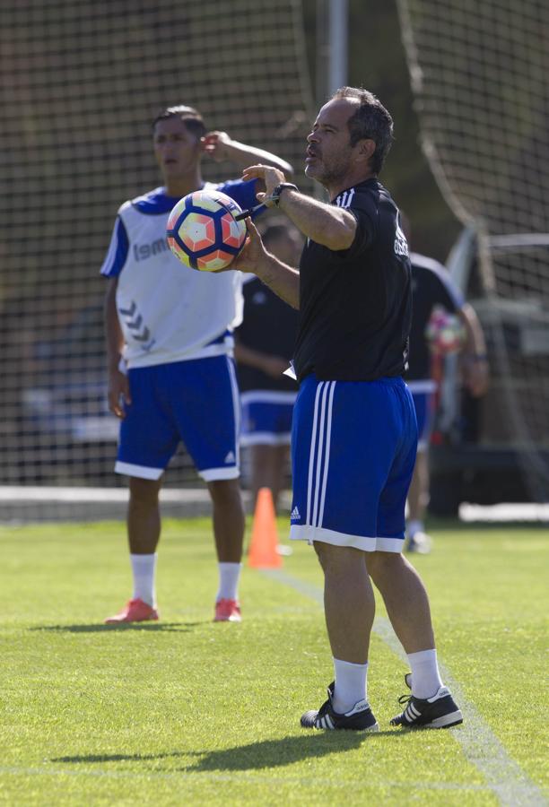 FOTOS: El Cádiz comienza su pretemporada en El Rosal