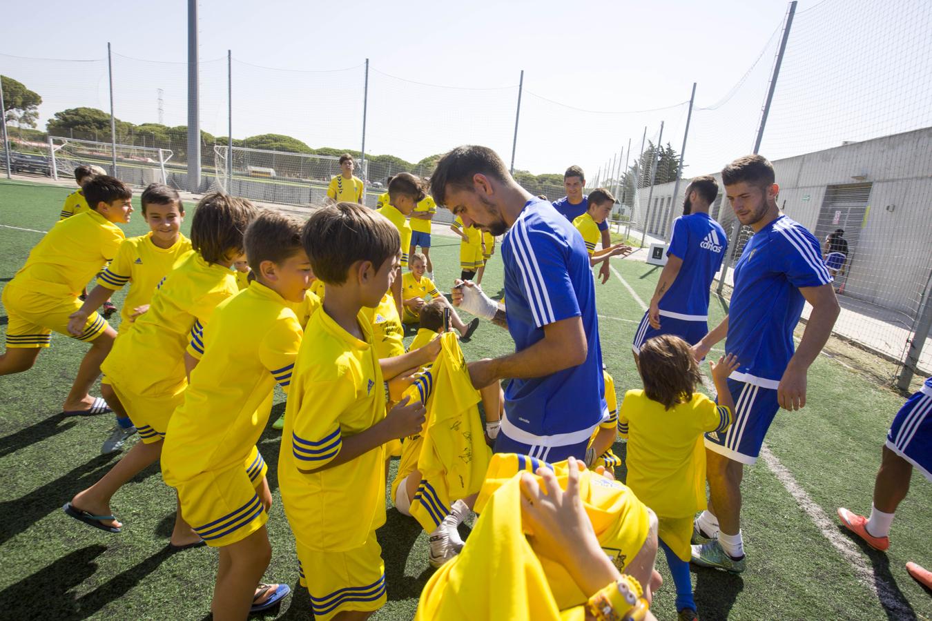 FOTOS: El Cádiz comienza su pretemporada en El Rosal