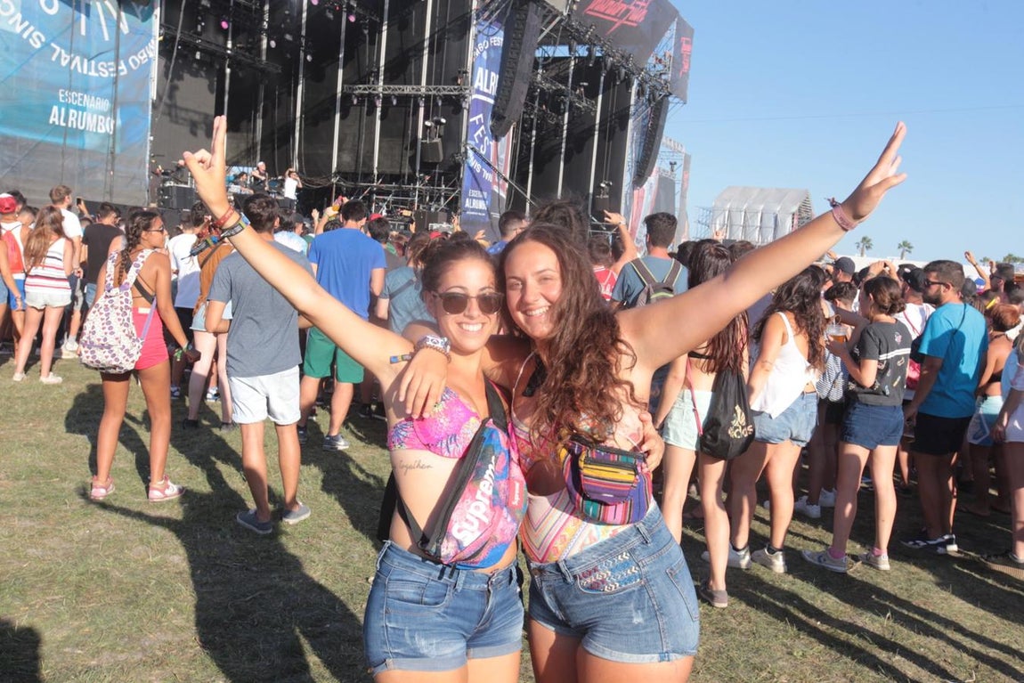 Segundo día de Alrumbo Festival en Chipiona, en imágenes