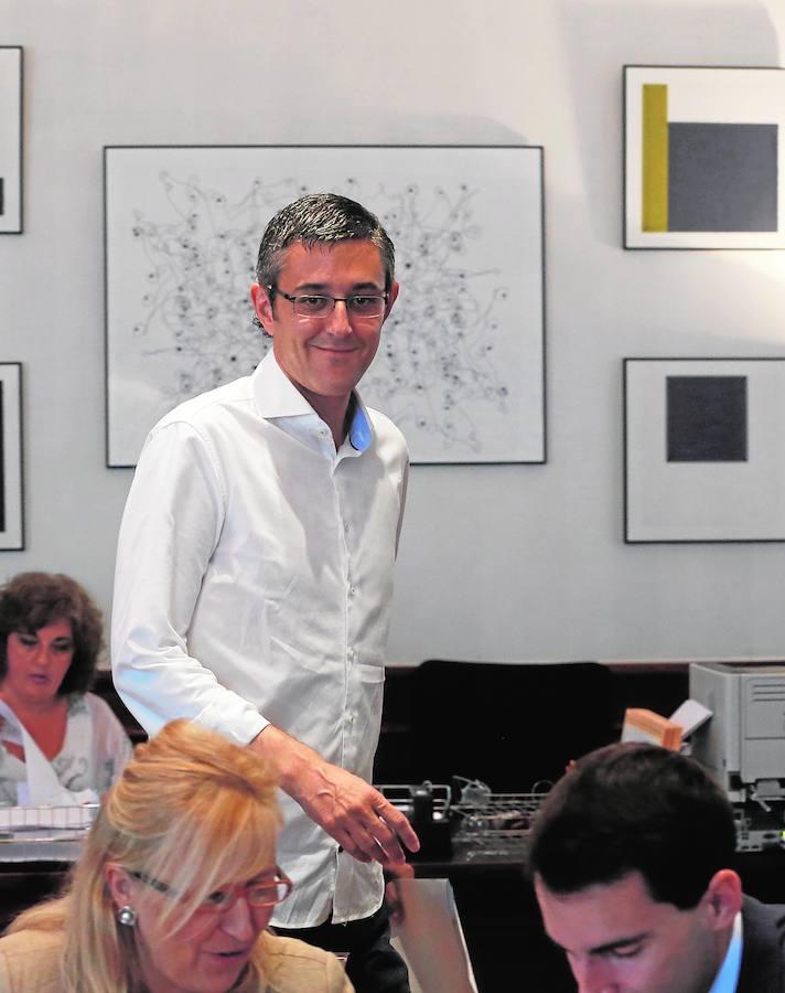 Eduardo Madina estará nuevamente en el Congreso. Lleva siendo diputado por el PSOE desde 2004. 